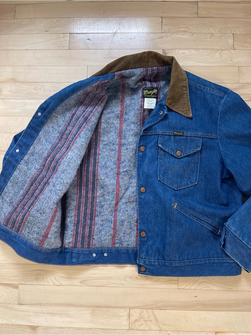 80s Vintage Wrangler No Fault Denim Jacket blanket lined corduroy collar - Picture 3 of 7